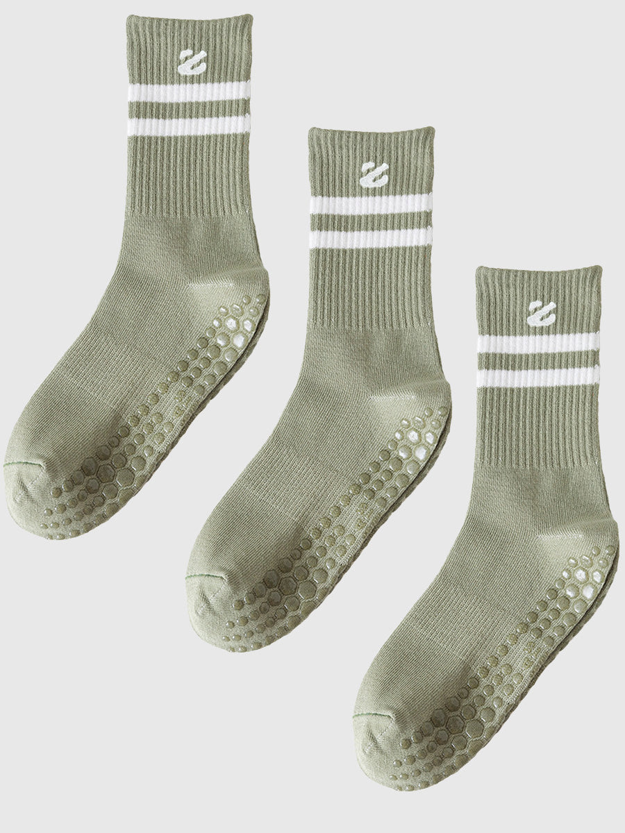 3 Pairs Non-Slip Grip Socks for Yoga Pilates Gym & Everyday Wear