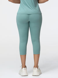 3/4 butt-lifting leggings