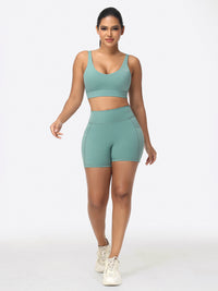 yoga outfit
