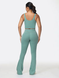 female workout clothes
