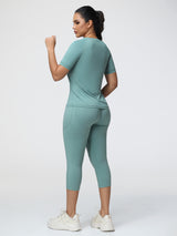 T-Shirt & 7/8 Butt-Lifting Leggings Set