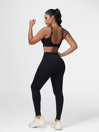 black gym attire women